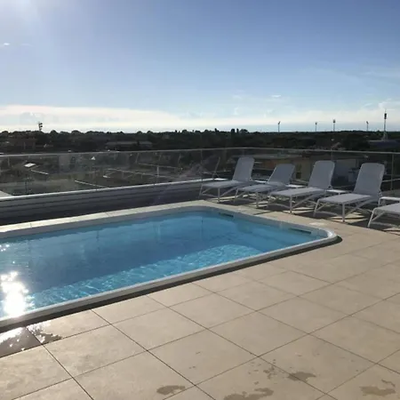 Sunny Vacation With Private Terraces דירה ביביונה