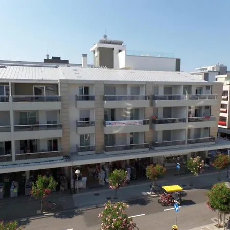 شقة Sunny Vacation With Private Terraces *