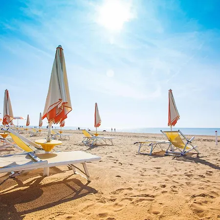 דירה Sunny Vacation With Private Terraces ביביונה
