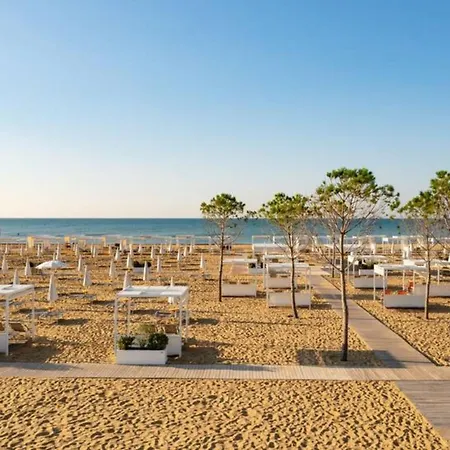 Sunny Vacation With Private Terraces بيبيوني